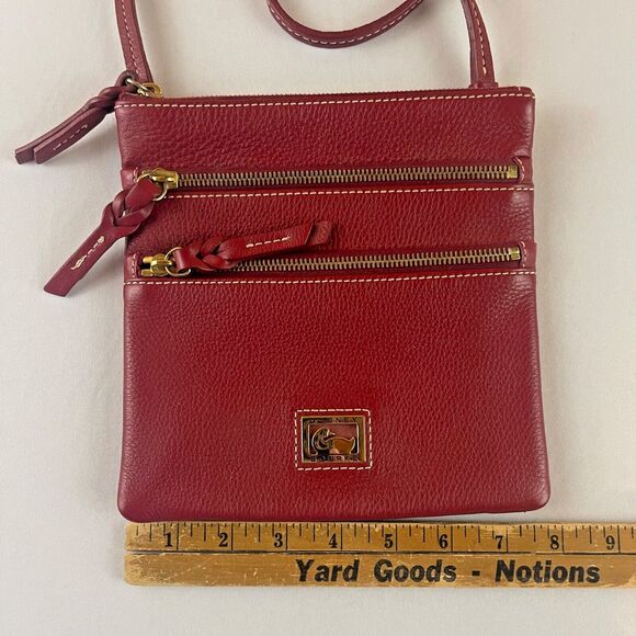 Dooney & Bourke Crossbody Red Pebbled Leather Small Zip Crossbody Shoulder Bag - Picture 8 of 9